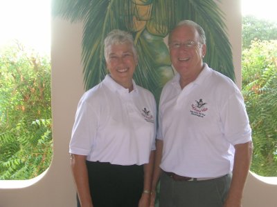 Ralph and Renda Hewitt, the happy owners of Park Avenue Villas