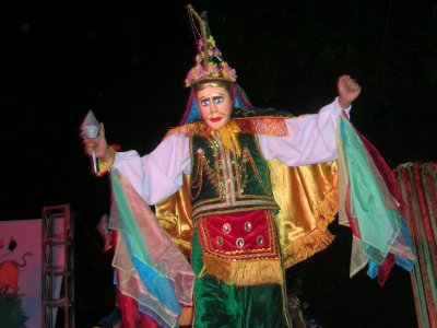 traveling dancers came to San Juan del Sur