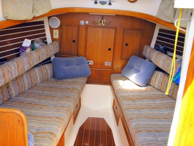 salon (can make up as queen size berth!), the head is aft to strb'd