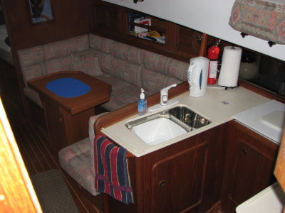starb'd - galley, dining salon, forward cabin double berth