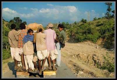 Over-loaded Jeep 4837