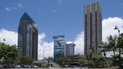 Kalakaua Ave