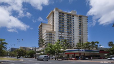 Kalakaua Ave