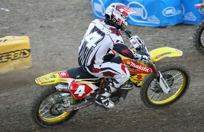 A1070774web.jpg