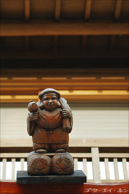 Shophouse, roof ornament