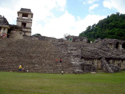 Palenque_Ruinas_015.jpg