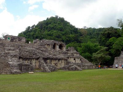 Palenque_Ruinas_016.jpg