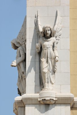 Vue sur la cathdrale de Tunis