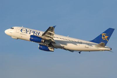 Airbus A320 Cyprus 5B-DAV
