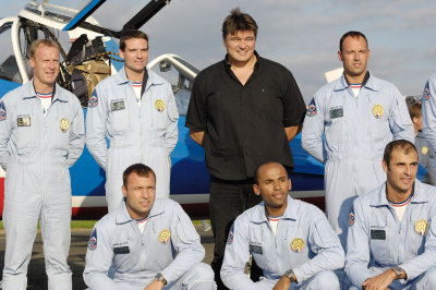 Pilotes de la PAF en compagnie de David Douillet, double champion olympique de Judo