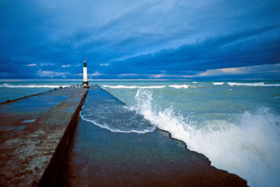 Pier, Storm