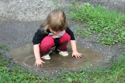 Cailynn puddle 2.jpg