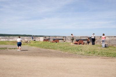 Fortress Louisbourg Cannons.jpg