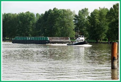 Tugboat and barge on the Fraser River