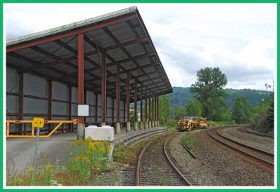 Trackside loading facility.