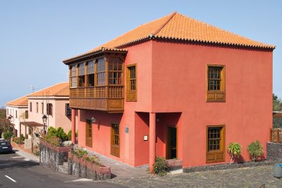 Wine museum in Las Manchas de Abajo. New building in the old colonial style.