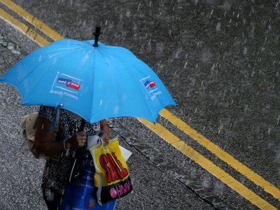 July 3 2007: Tipping it Down
