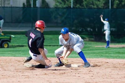 27NHSBaseball042807.jpg
