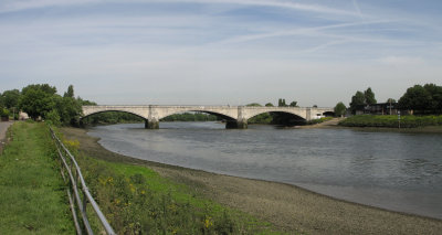 Chiswick Bridge.