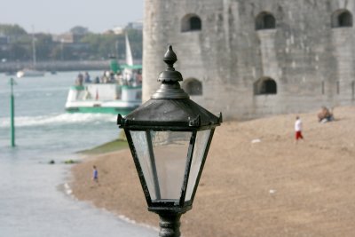 The Portsmouth lamp light thief strikes again.