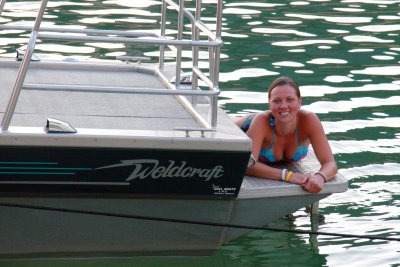 Now that's a great boat advertisement