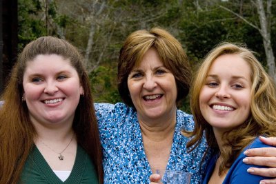 Two cousins and one Mom - Lucy, Susan and Kristin