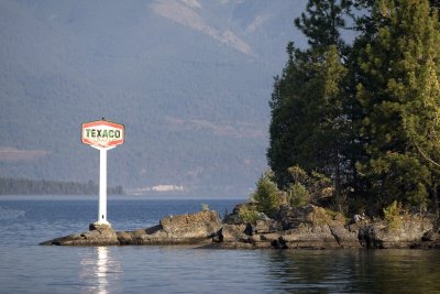 Montana Lake Houses