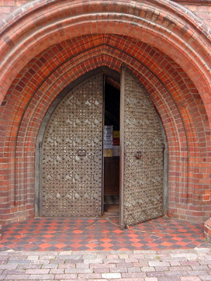 An amazing church door