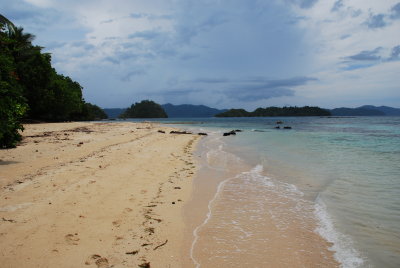 typical capsalay island shores