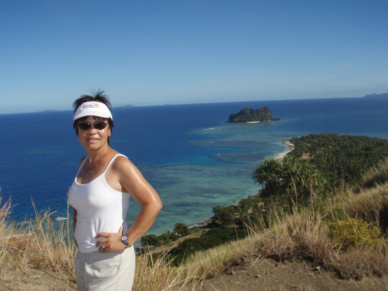 A day hike to reach the highest peak at Vomo Island