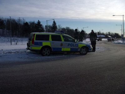 Police car making mistake in roundabout