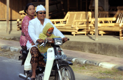 Motorized Indonesian Family: