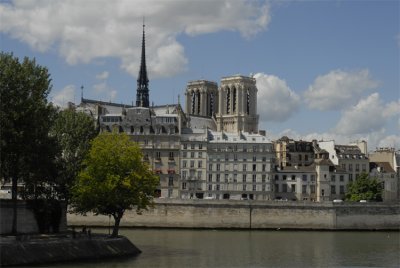 July 2007 - La Seine  et Notre Dame de Paris