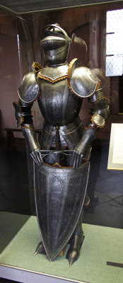 Nobleman's armor (best viewed in original size)
