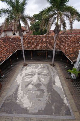 Casa de los Leones - its builder's face in the mosaic