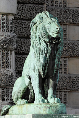 Porte des Lions (detail)