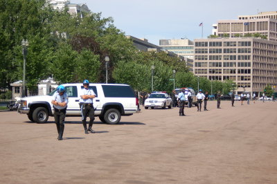 Guards in front of Whitehouse