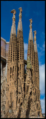 Barcelona Gaudi cathedral spires.jpg