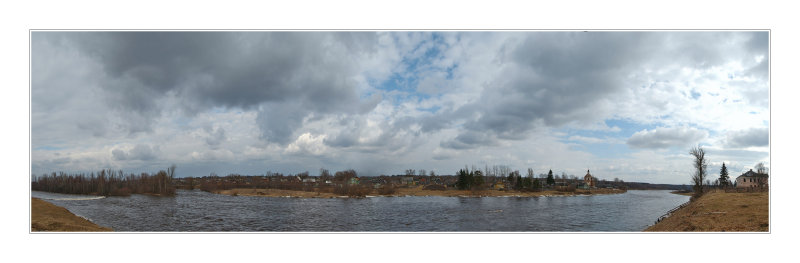 Novgorodskaya oblast reg, Msta river, Opechensky Posad view