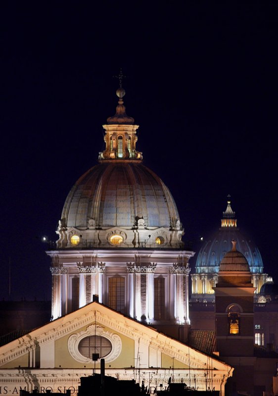 la cupola della Chiesa di S. Carlo al Corso