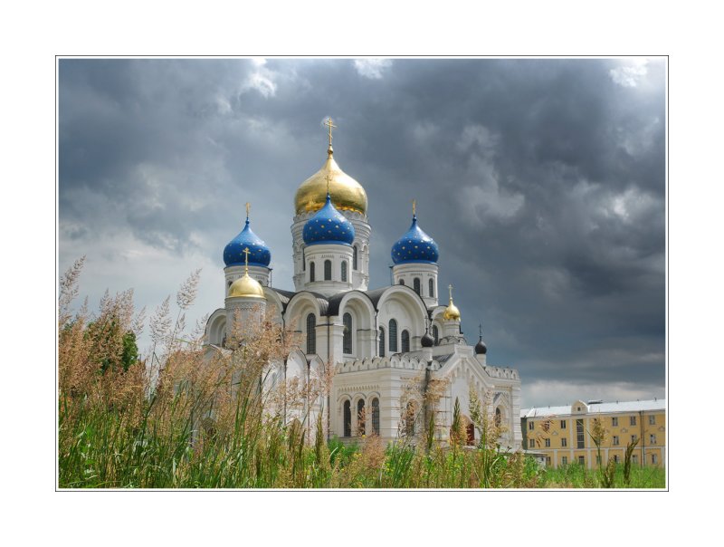 01.07.2007 Moscow region, town of Dzerzhinsky, Nikolo-Ugreshsky monastery