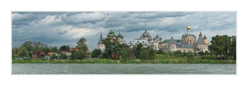 Yaroslavl' region, Rostov the Great, Rostov Kremlin, view from the lake Nero