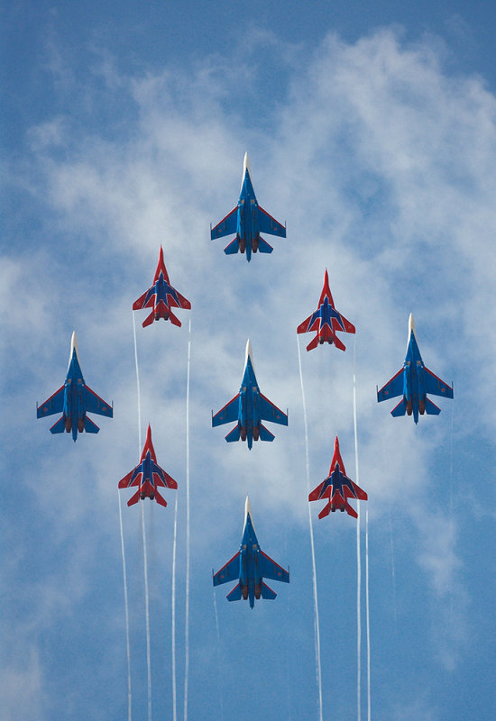 joint flight: MIG-29 x 4 fighters Strizhi (The Swifts) and Sukhoi SU-27 x 5 fighters The Russian Knights