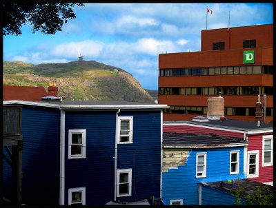 Signal Hill and Buildings3978.jpg