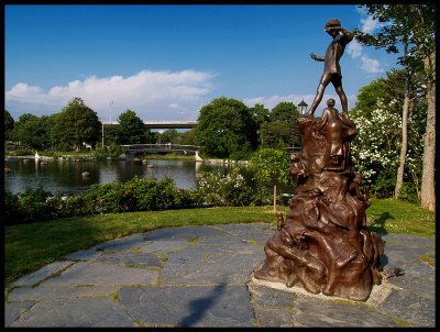 BowringParkStatue4254.jpg