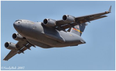 C17 GlobMaster FlyBy