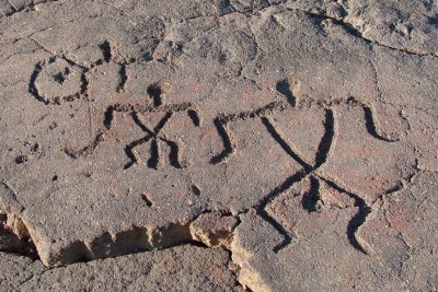 Glyph04_4a.JPG