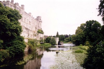 WarwickCastle01.jpg