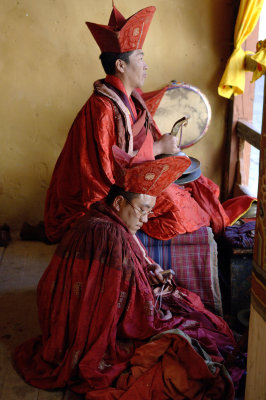 Monks -Trongsa Dzong