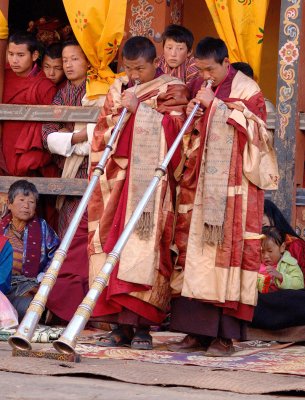 Monks - Trongsa Dzong